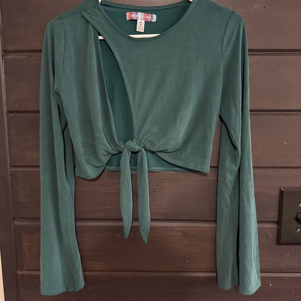 Urban Outfitters Green Tie Front Cutout Long Sleeve Crop Top Medium